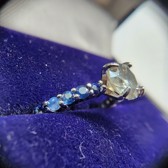 14k White Gold Natural Diamond & Variegated Sapphire Engagement Ring - Size 6 - Picture 11 of 11
